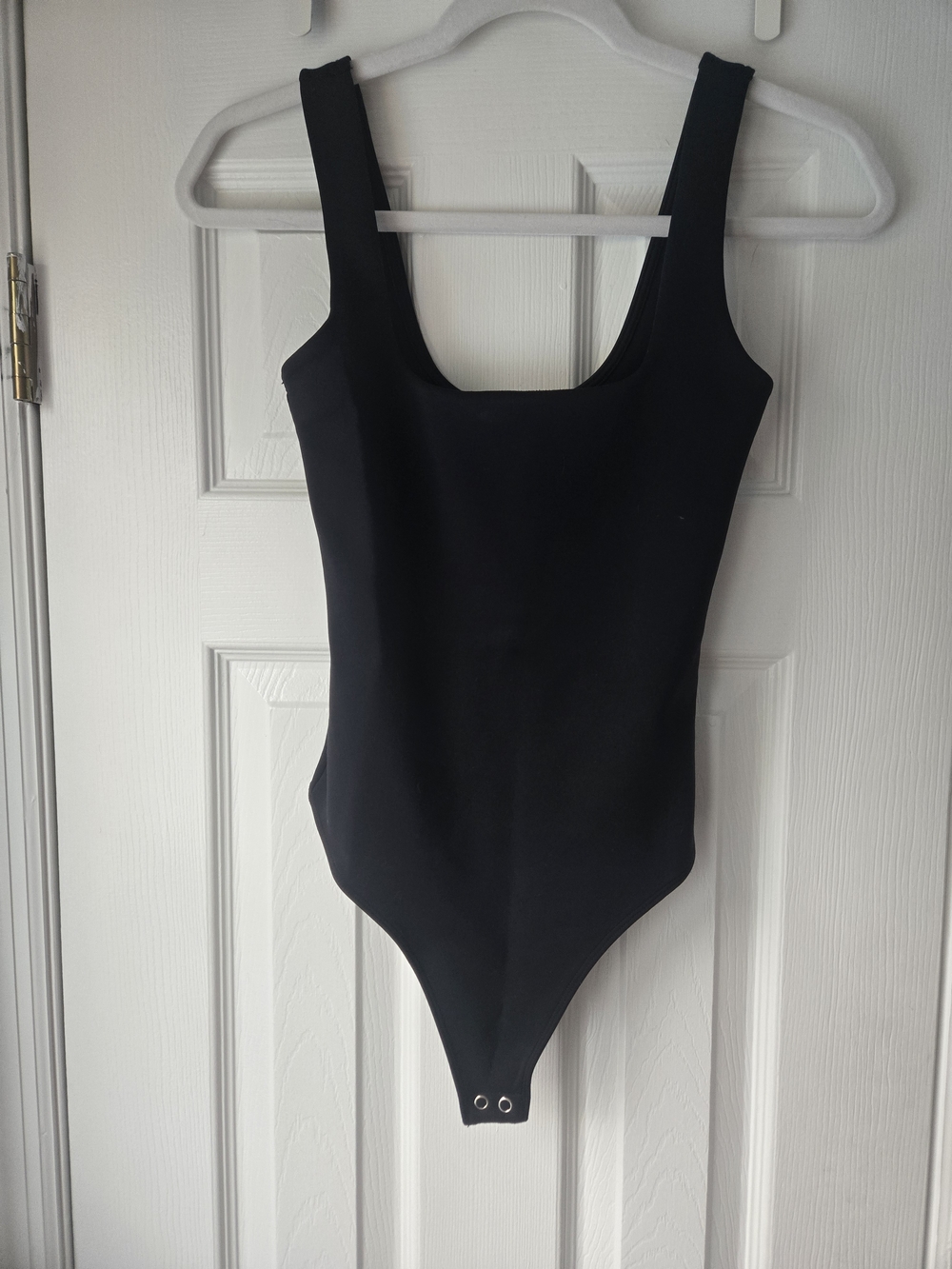 Good American Black Scoop-Neck Bodysuit